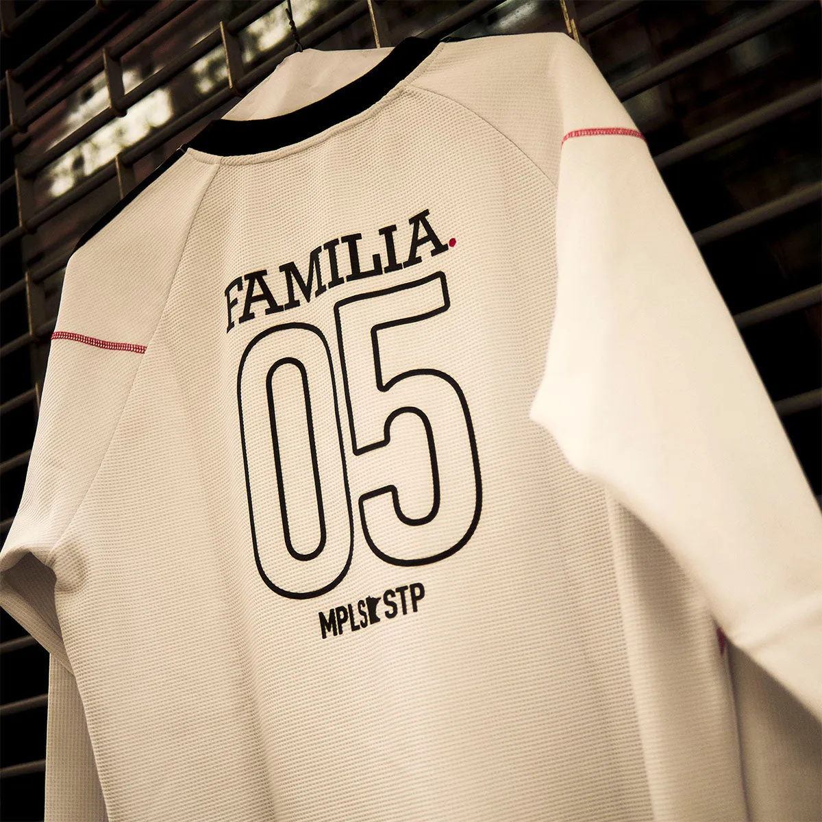 Adidas - Familia x MNUFC Thermal L/S Jersey White