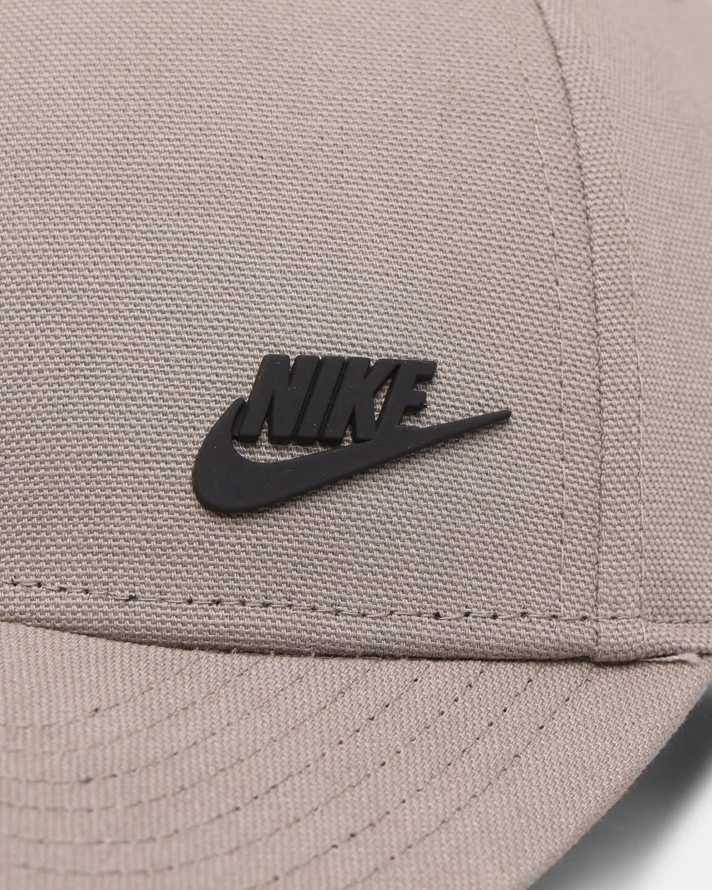 Nike Sportswear Legacy91 Metal Futura Strapback Moon Fossil